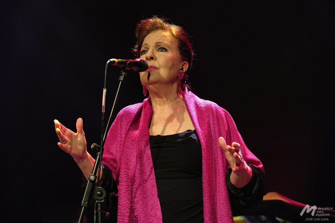 Carmen Linares en el Teatre Principal de Palma (Festival Paco de Lucía) - Mallorca Music Magazine