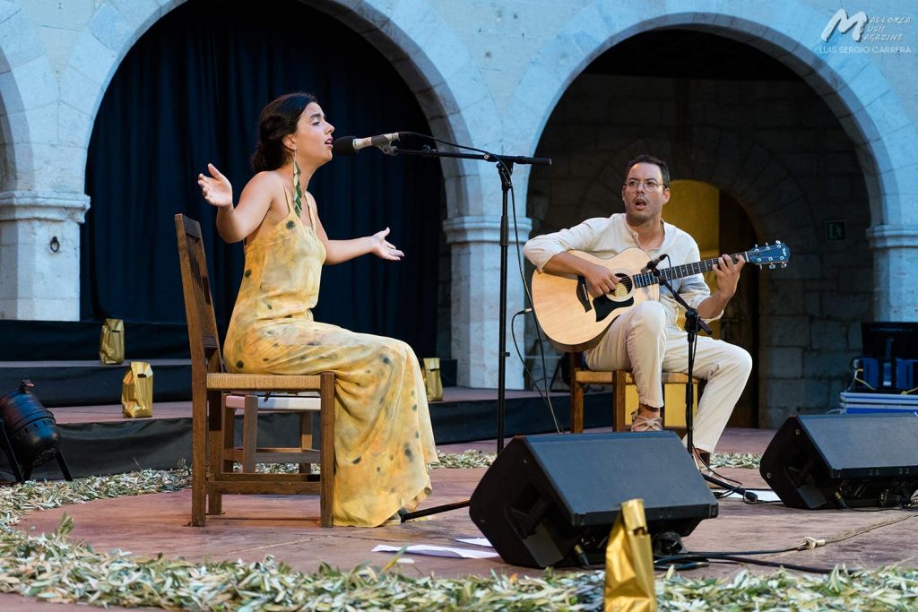 Júlia Colom & Martín Leiton - Mallorca Music Magazine