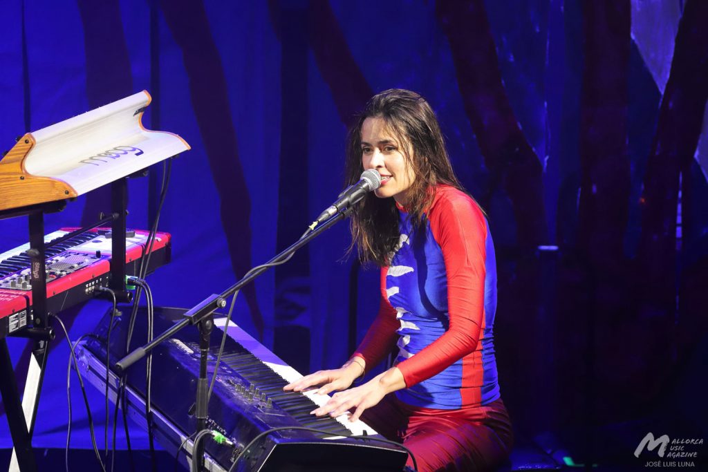 2022-12-16 Maika Makovski en Es Gremi - Mallorca Music Magazine