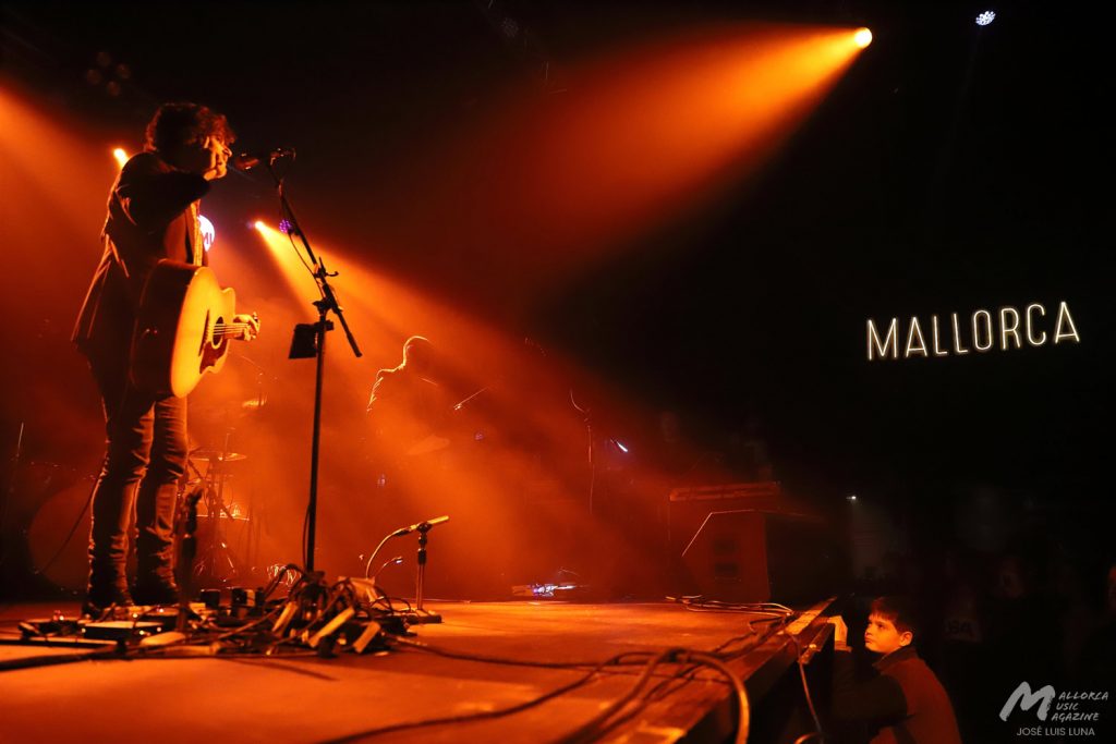 Quique González en Es Gremi (Mallorca Live Nights) - Mallorca Music Magazine