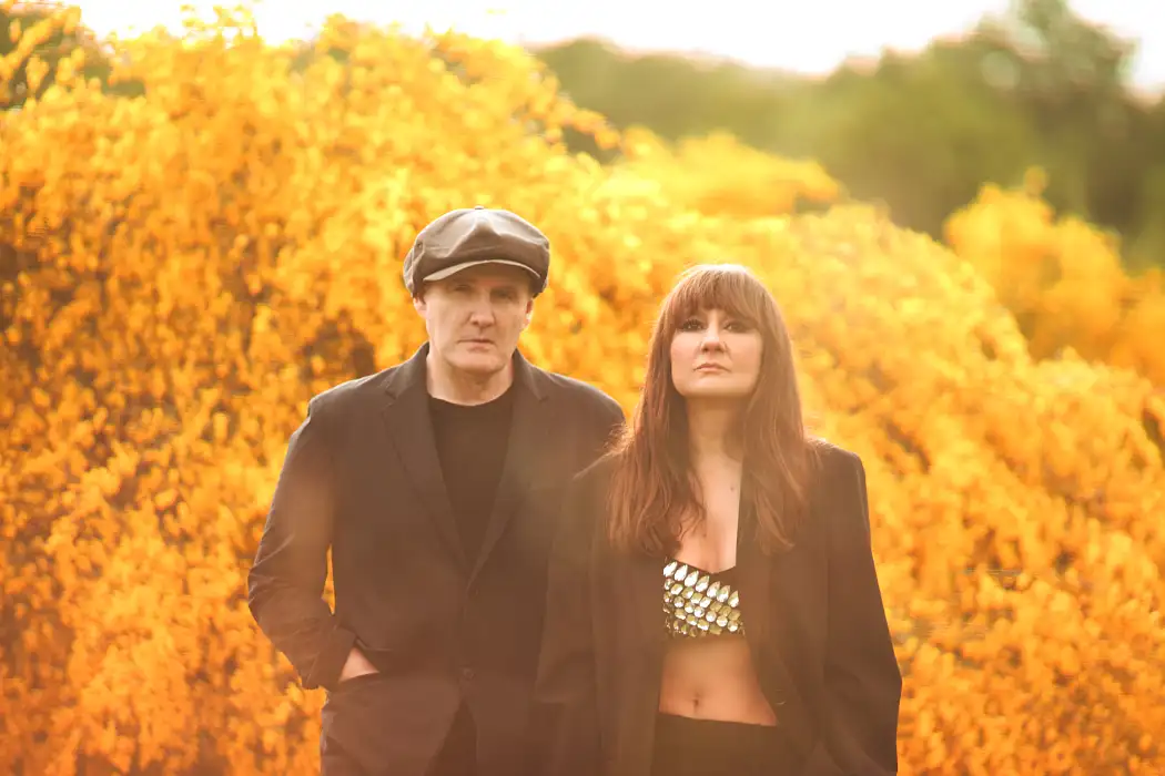 AMARAL Rompehielos - Mallorca Music Magazine