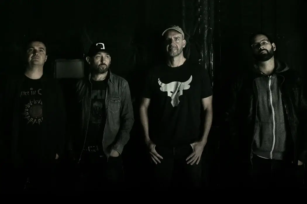 Devil Next Door - Mallorca Music Magazine