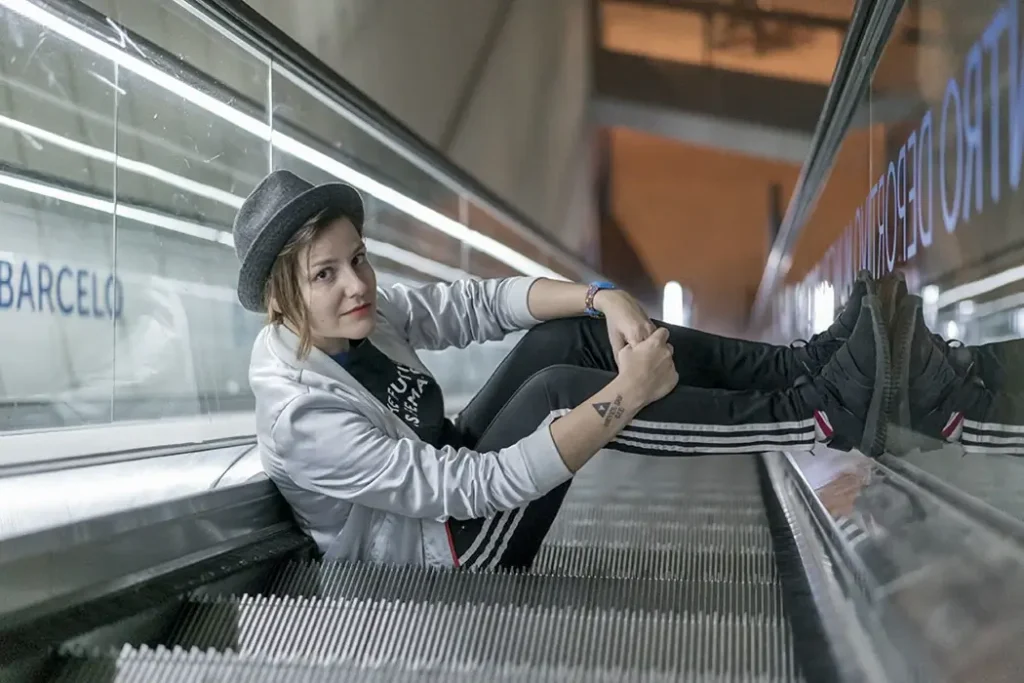 EME DJ (escaleras) EME DJ - Mallorca Music Magazine