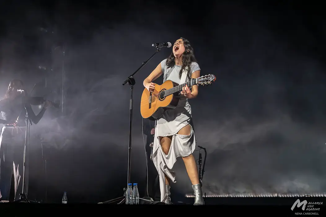 Valeria Castro + Mar Grimalt en Trui Teatre · Mallorca Music Magazine