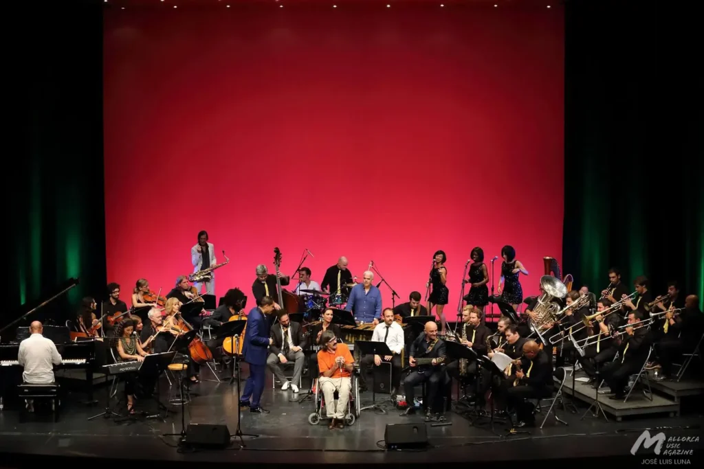 Víctor Uris con Jorge Pardo y Big Band (Alcúdia, 2015) - Por José Luis Luna - Mallorca Music Magazine