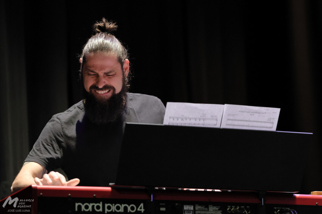 Presentación del primer disco de Mòpia en el Teatre Xesc Forteza · Mallorca Music Magazine