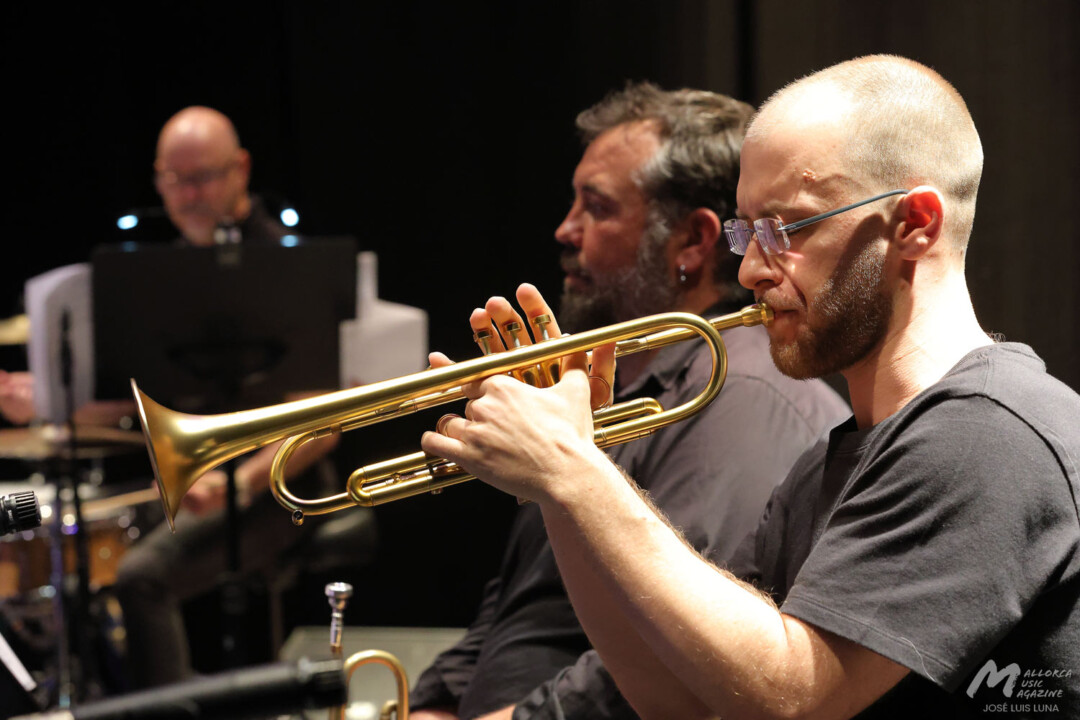 Presentación del primer disco de Mòpia en el Teatre Xesc Forteza · Mallorca Music Magazine