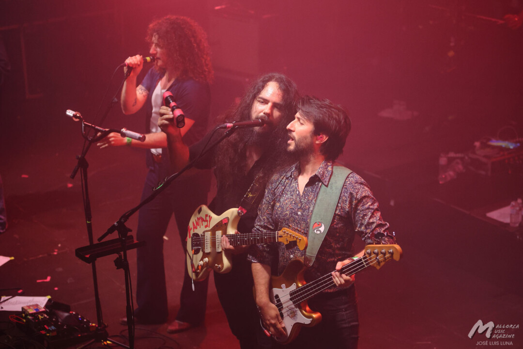 Derby Motoreta’s Burrito Kachimba en Es Gremi · Mallorca Music Magazine