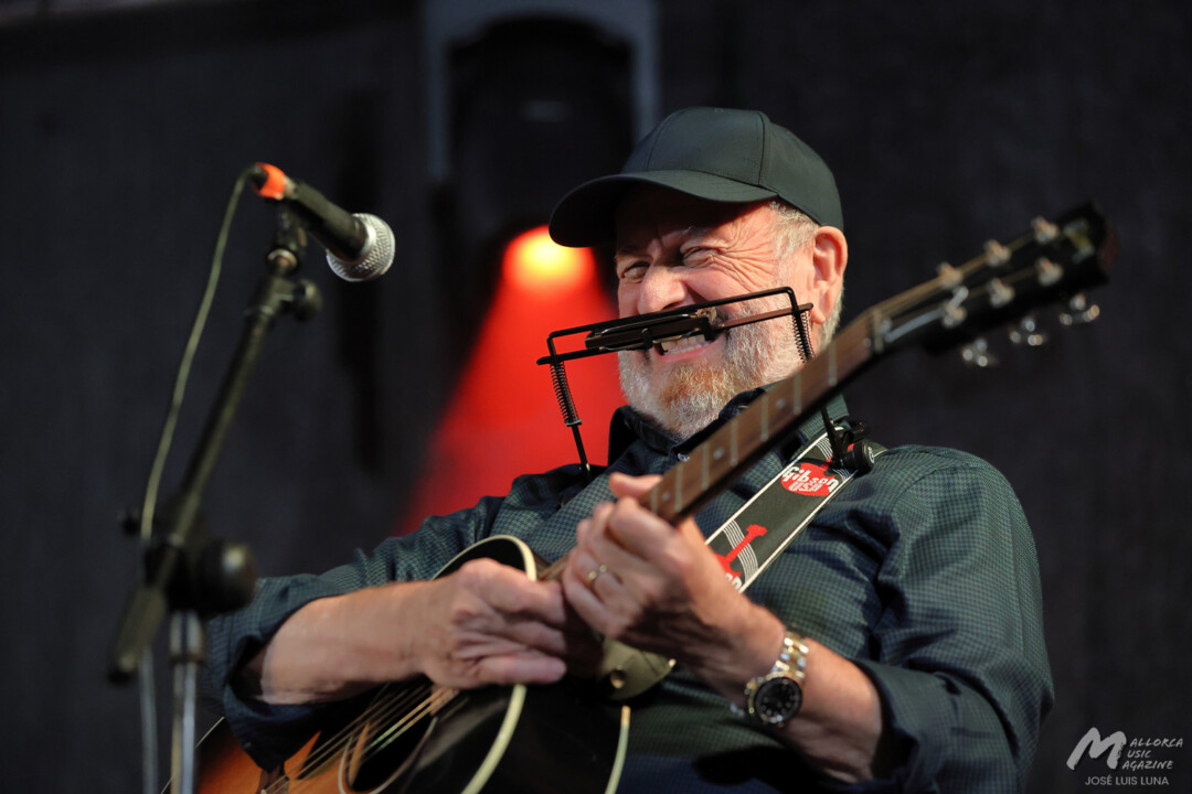 Homenaje a Víctor Uris · Mallorca Music Magazine