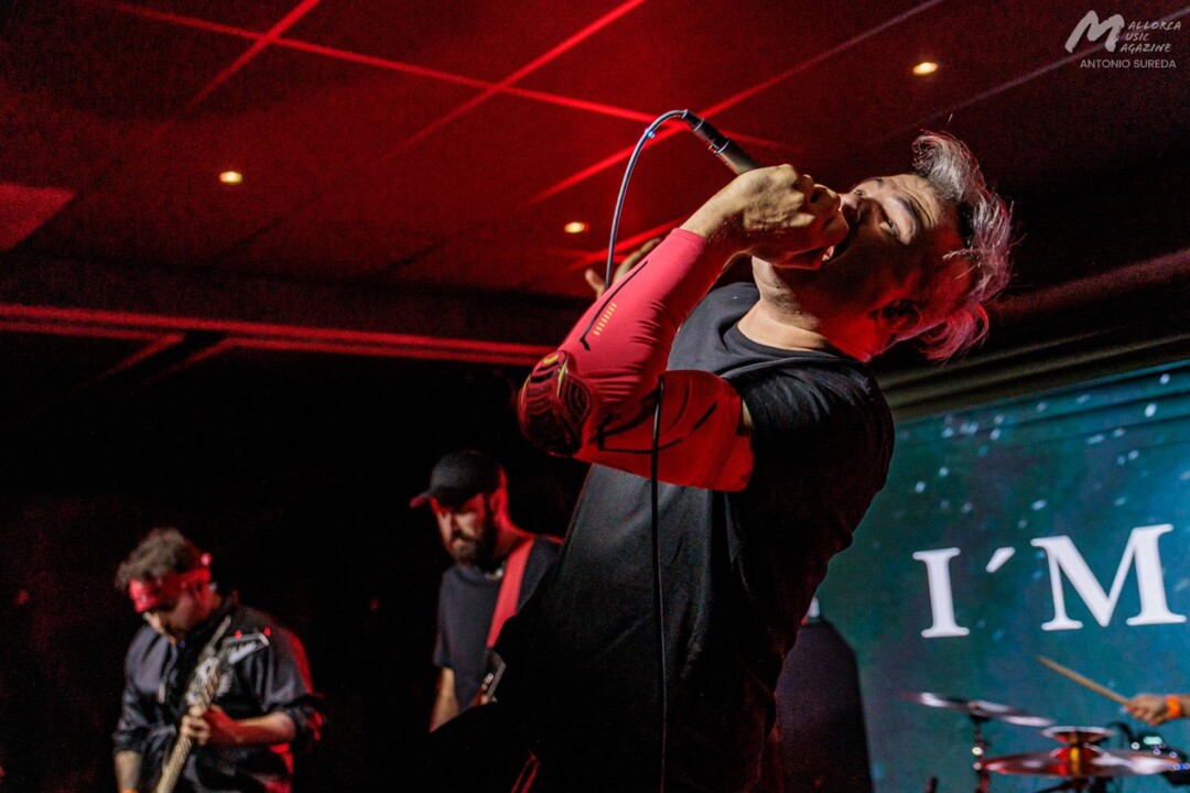 9º Atomic Festival en Es Gremi · Dry as a Blood · Mallorca Music Magazine