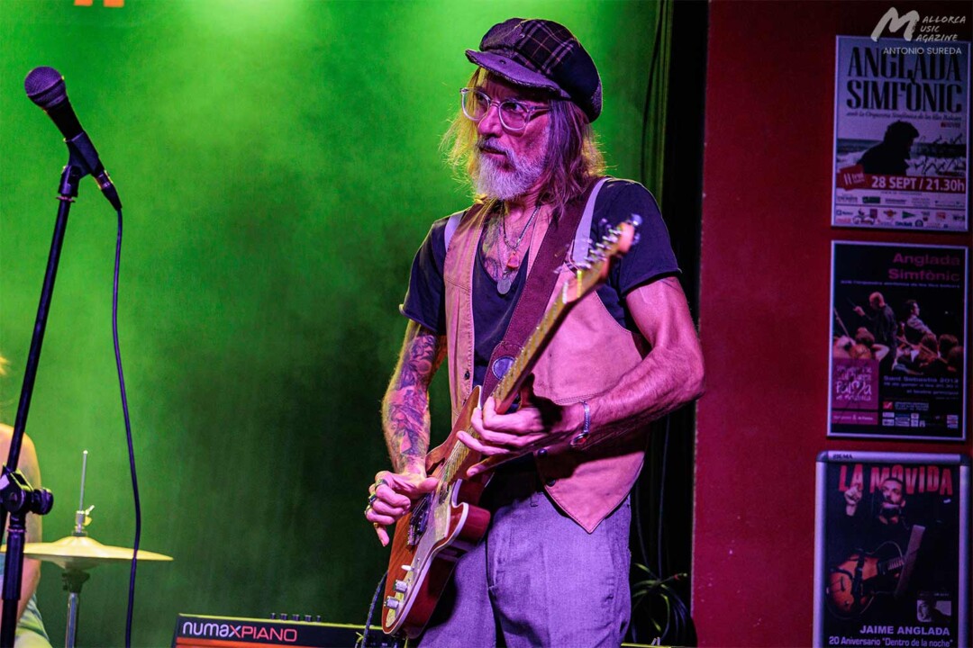 Manena en la 3ª semifinal del Pop Rock de Palma 2025 en Es Gremi