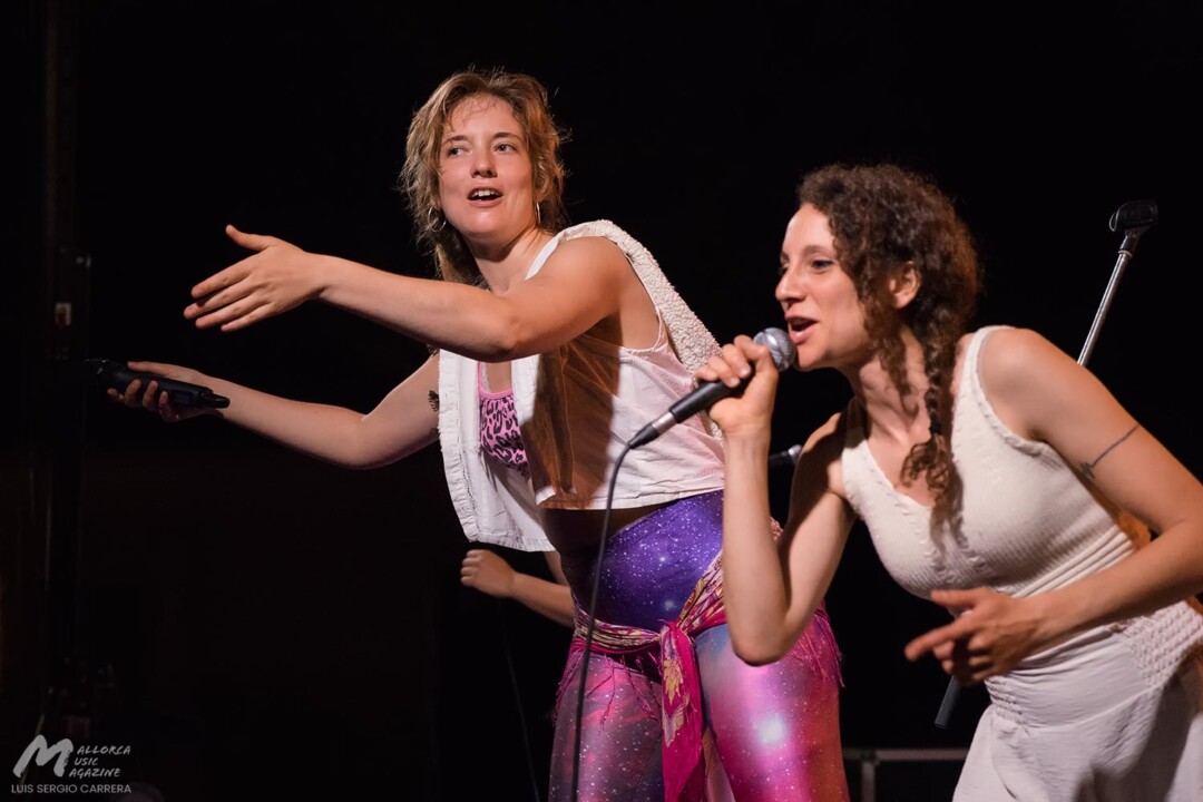 Alidé Sans en La Lluna en Vers - Mallorca Music Magazine