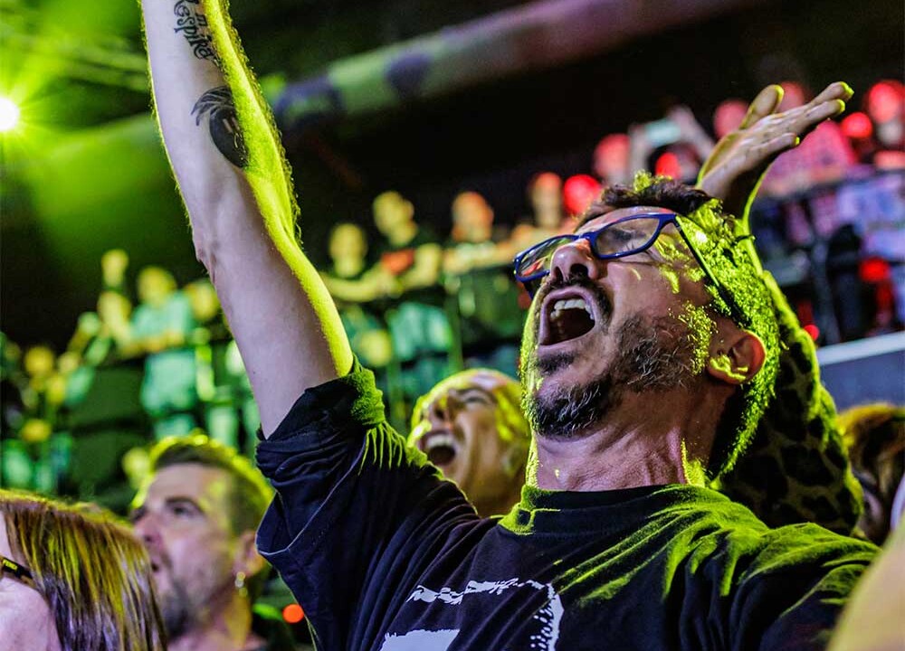 Ilegales en Es Gremi - Público - Mallorca Music Magazine