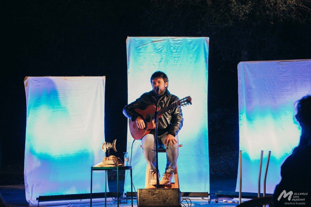 A Cau d'Orella con Alberto Alcalá y Lucía Servera · Mallorca Music Magazine