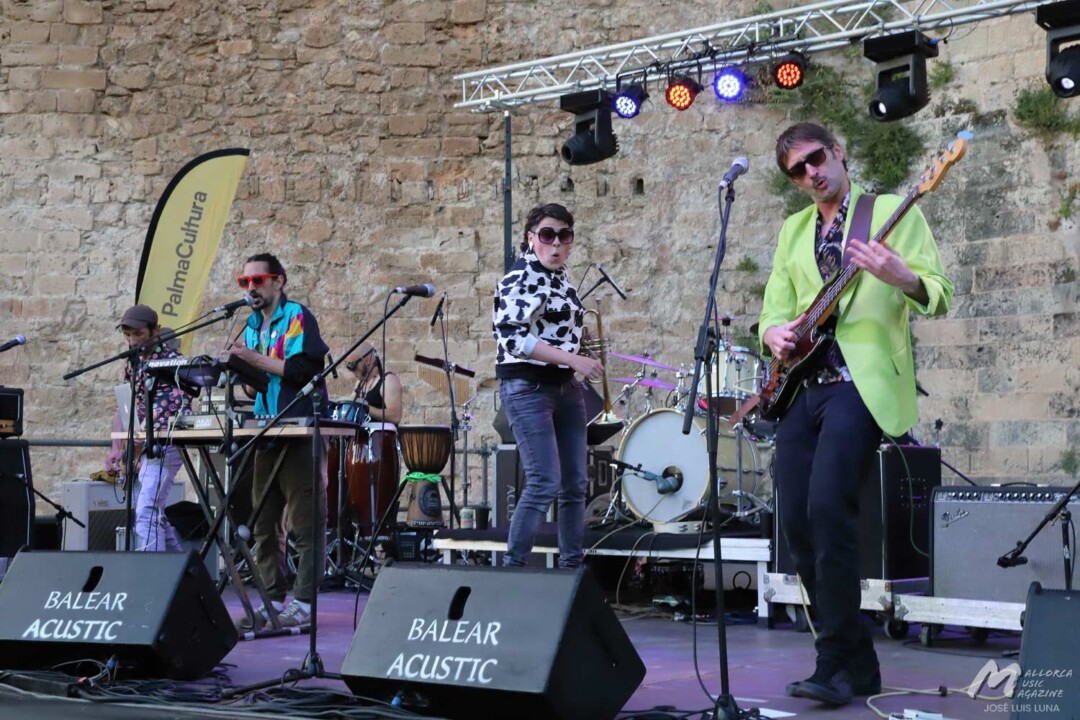 Dr. Zhaska y la Banda Misterio 30 Aniversario Runaway - Dr. Zhaska - Mallorca Music Magazine