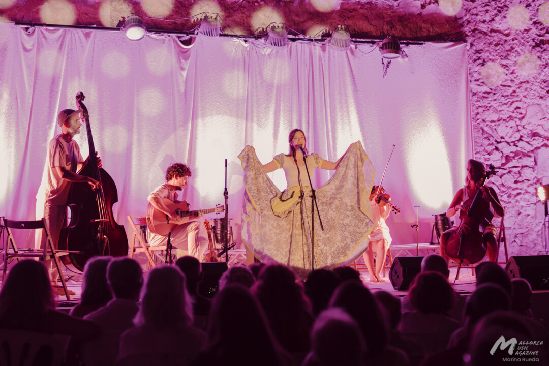 Magalí Sare en La lluna en vers · Mallorca Music Magazine