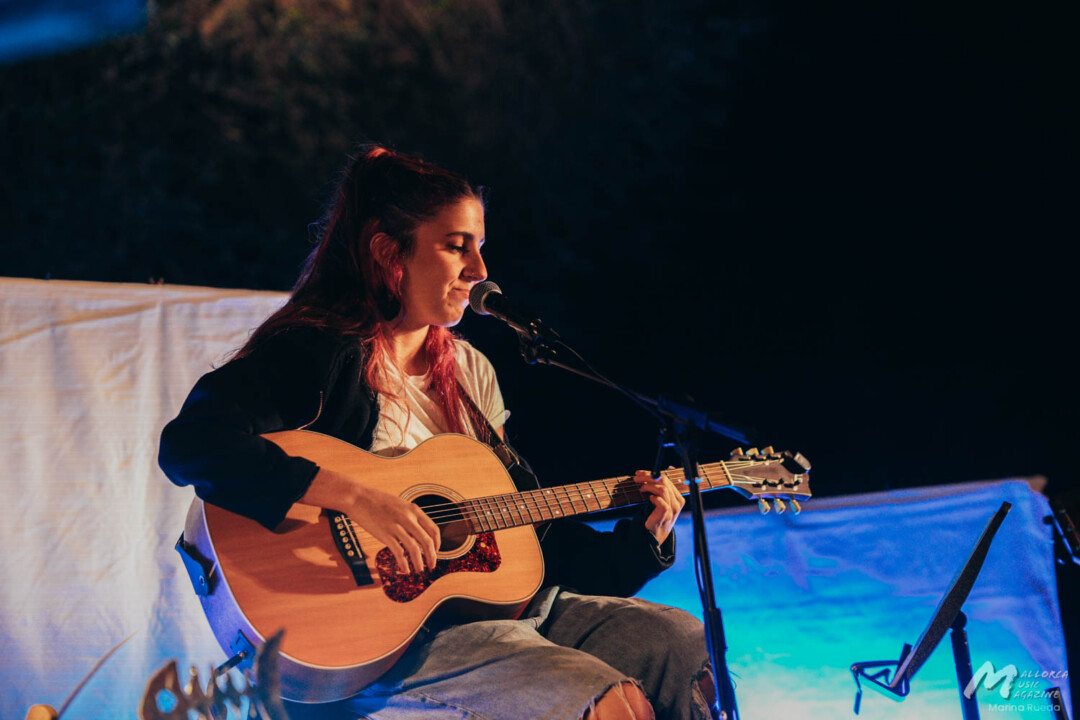 A Cau d'Orella con Alberto Alcalá y Lucía Servera · Mallorca Music Magazine