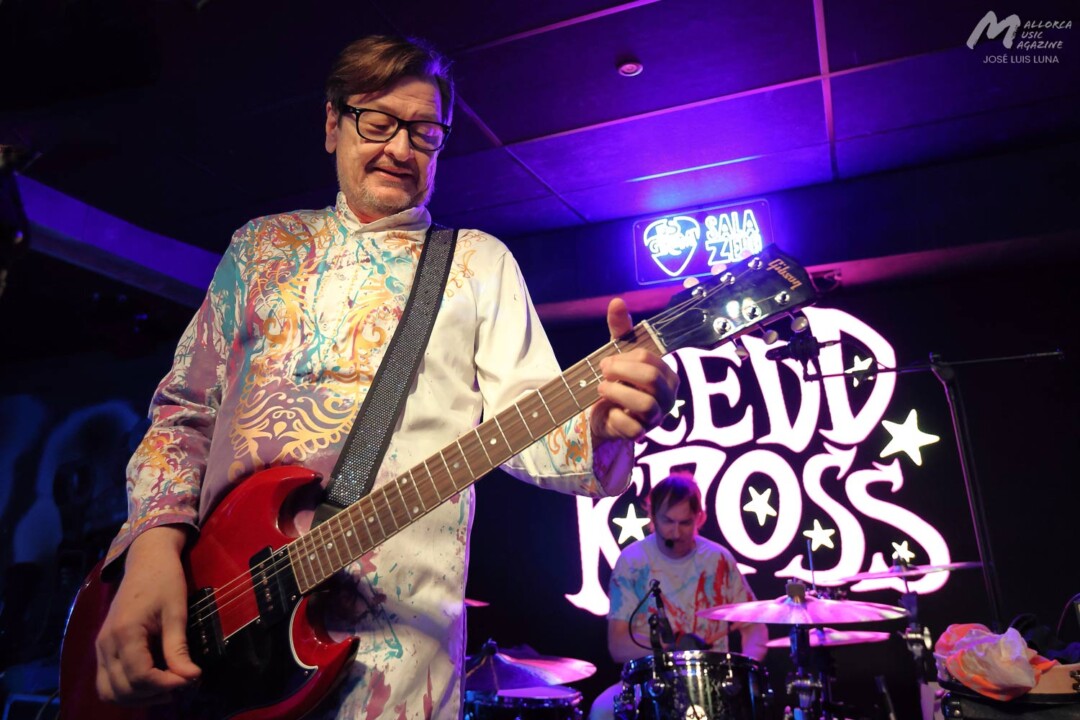 The Most Beautiful Days Redd Kross + Peligro! en Es Gremi · Mallorca Music Magazine