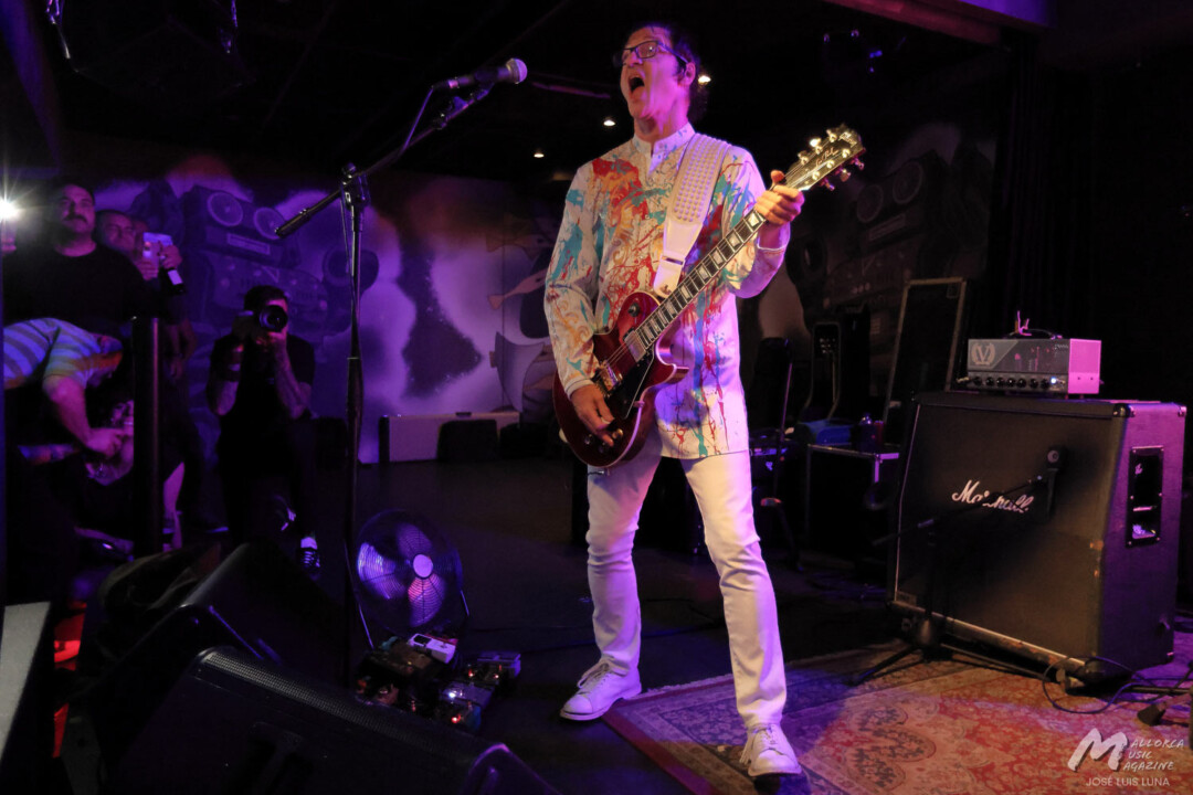 The Most Beautiful Days Redd Kross + Peligro! en Es Gremi · Mallorca Music Magazine