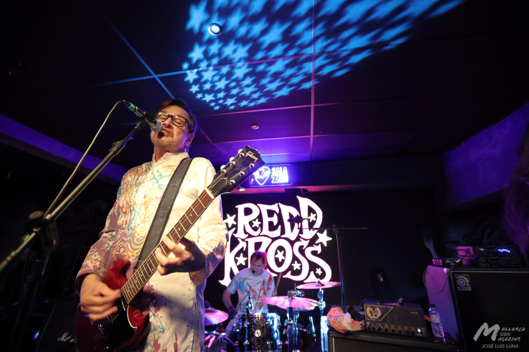 The Most Beautiful Days Redd Kross + Peligro! en Es Gremi · Mallorca Music Magazine
