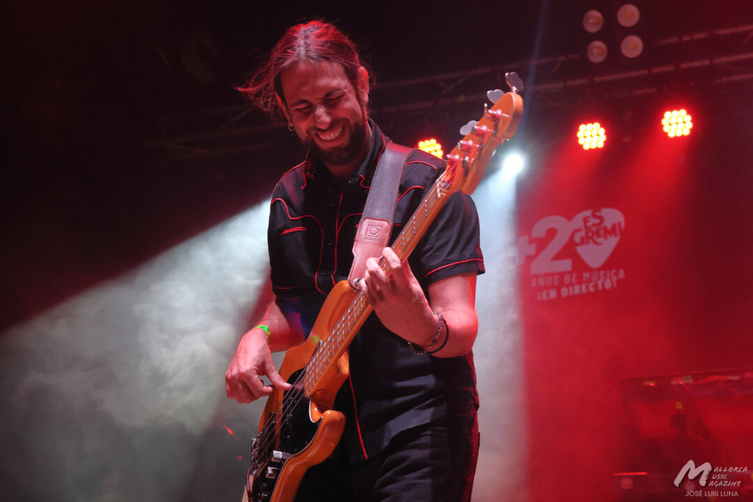 Hattori Hanzo Surf Experience en Es Gremi · Mallorca Music Magazine