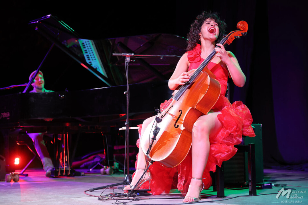 Ana Carla Maza en el Mallorca Jazz Sa Pobla - Mallorca Music Magazine