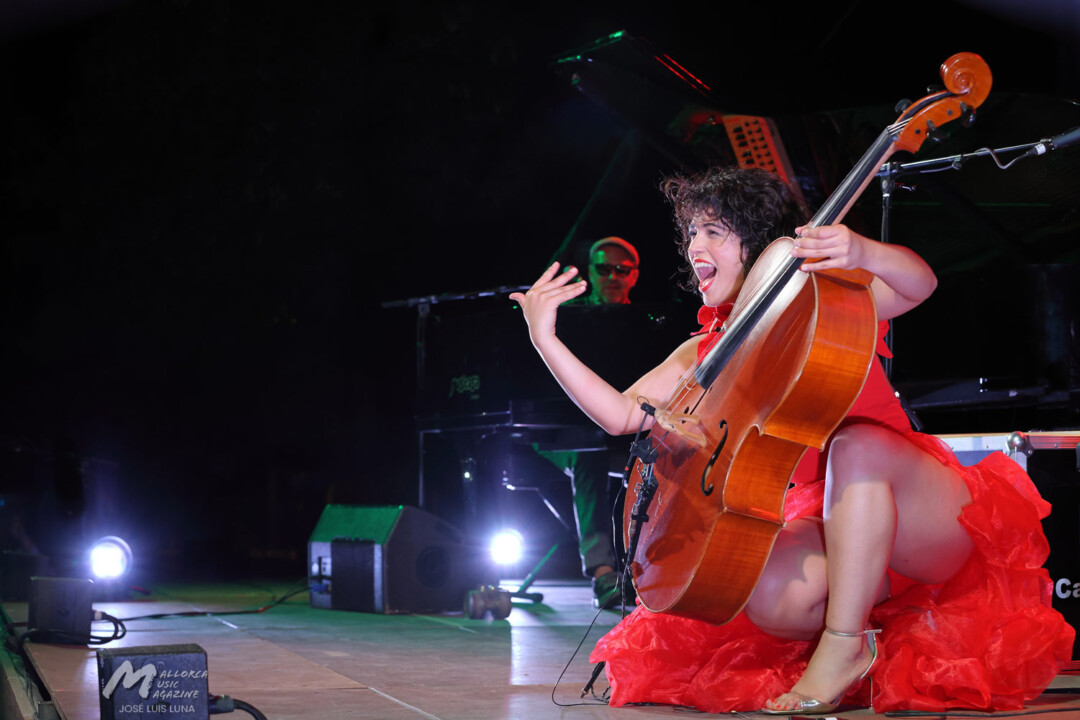 Ana Carla Maza en el Mallorca Jazz Sa Pobla - Mallorca Music Magazine