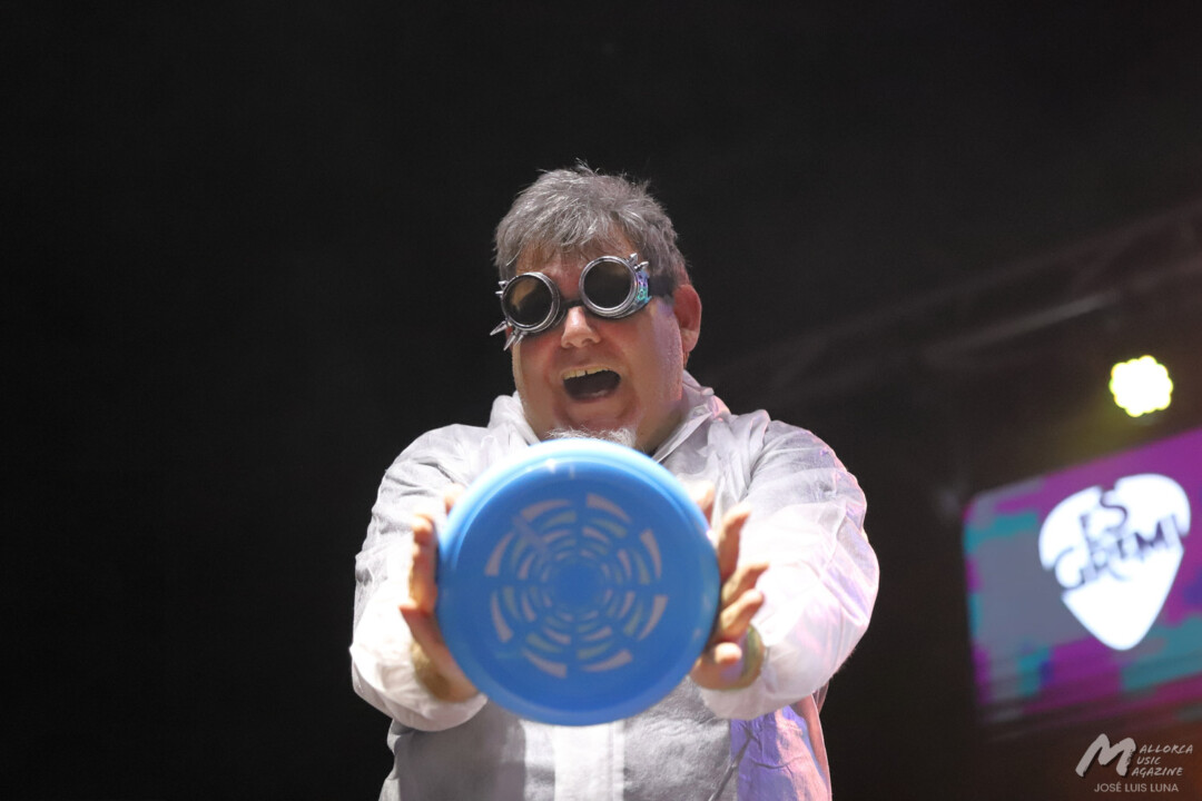 Aviador Dro en Es Gremi - Álex Sacristán - Mallorca Music Magazine