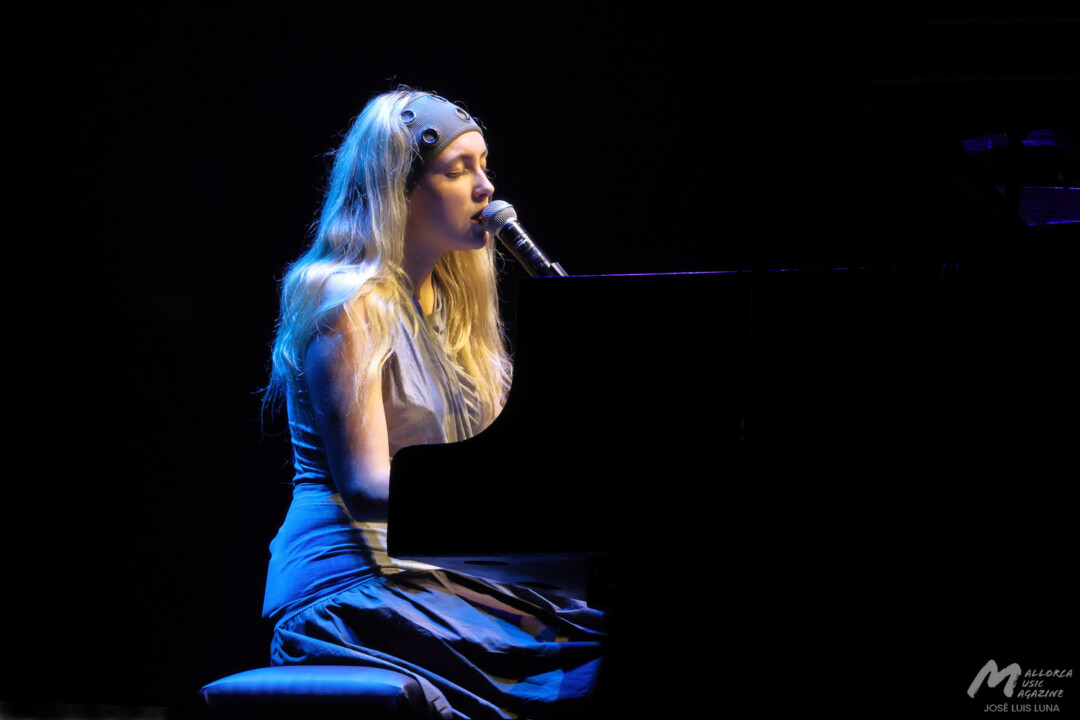 Carmen Linares en el Teatre Principal de Palma (Festival Paco de Lucía) - Mallorca Music Magazine