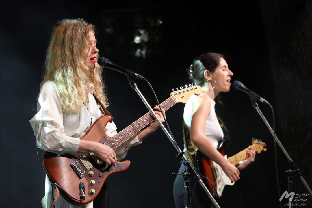 Christina Rosenvinge en Binissalem (La Lluna en Vers) - Mallorca Music Magazine
