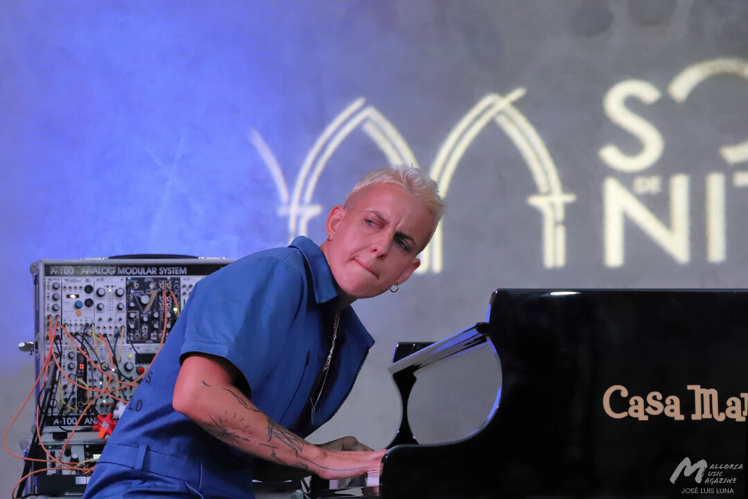 Clara Peya a Sa Farinera de Llubí (Sons de Nit 2023) - Mallorca Music Magazine