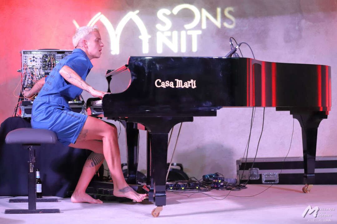 Clara Peya a Sa Farinera de Llubí (Sons de Nit 2023) - Mallorca Music Magazine