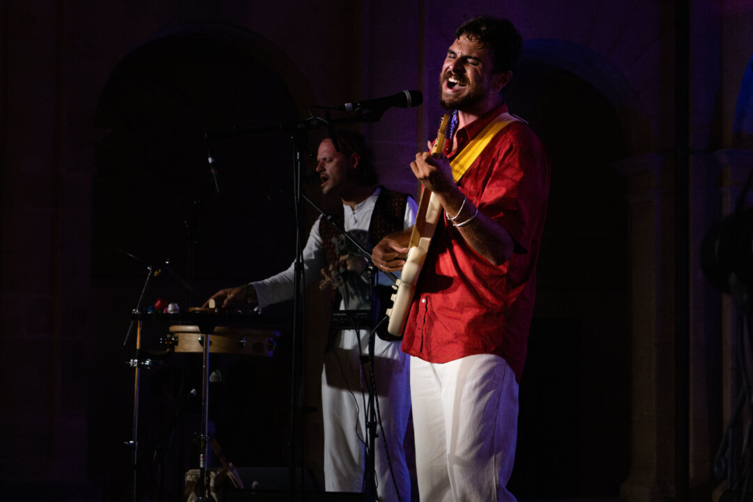 Club del Río en Llucmajor (SonsDeNit) - Juan 'Espiga' y Esteban de Bergia - Mallorca Music Magazine