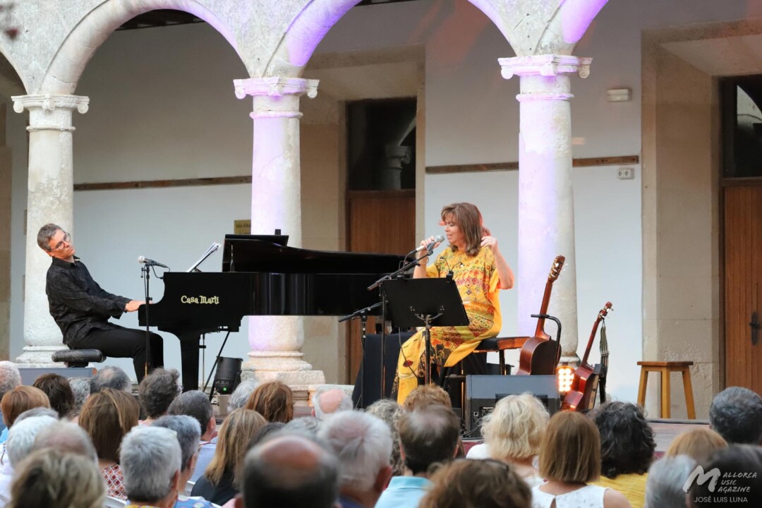 Concert de Maria del Mar Bonet a Muro - Sons de Nit 2023 - Mallorca Music Magazine