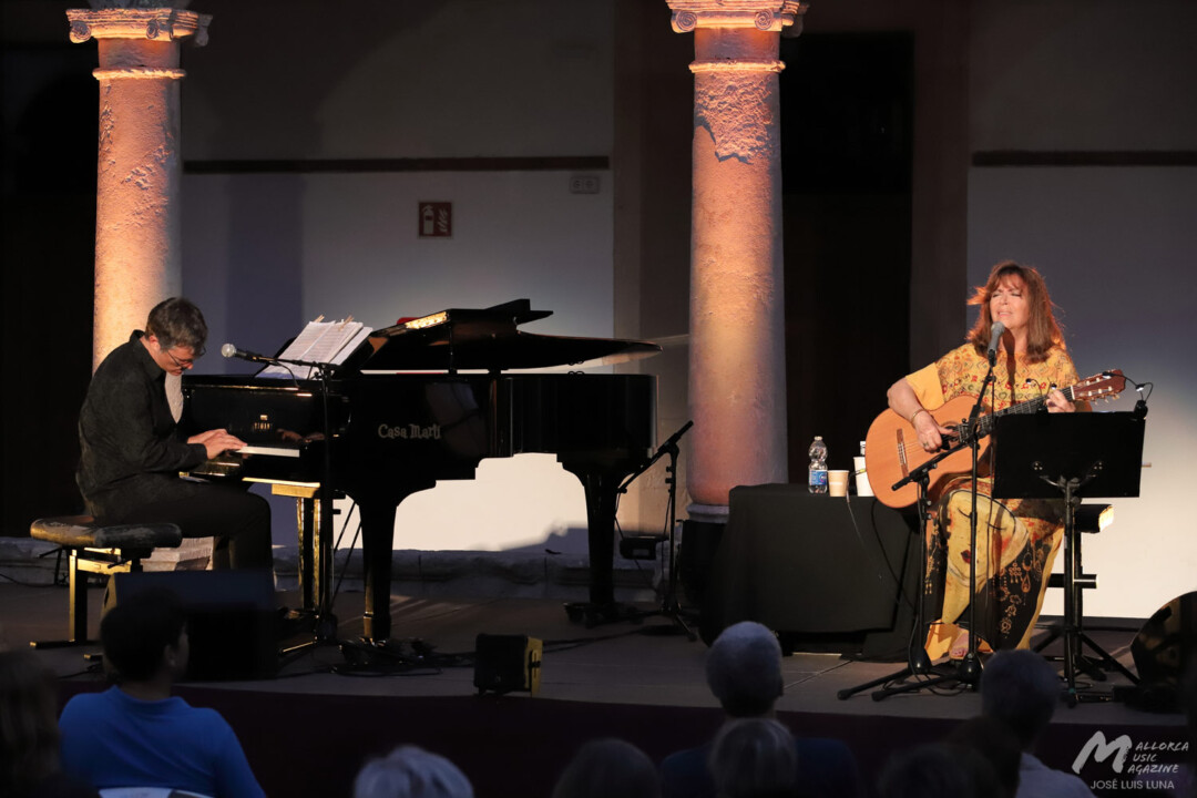 Concert de Maria del Mar Bonet a Muro - Sons de Nit 2023 - Mallorca Music Magazine