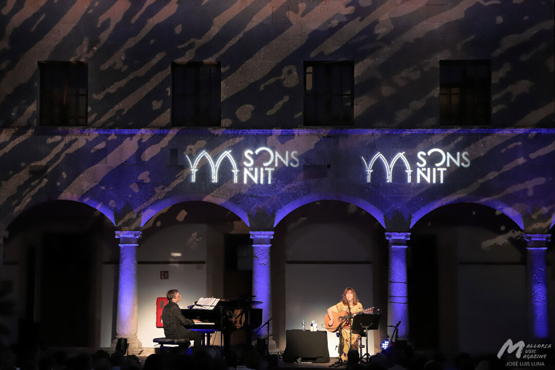 Concert de Maria del Mar Bonet a Muro - Sons de Nit 2023 - Mallorca Music Magazine
