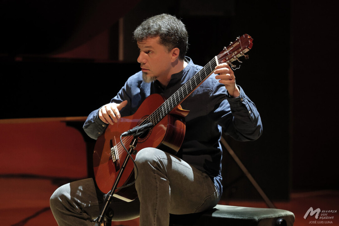 Egberto Gismonti en el Conservatorio (Jazz Voyeur Festival) - Daniel Murray - Mallorca Music Magazine