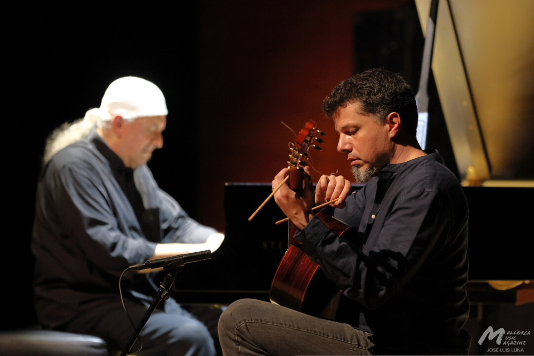 Egberto Gismonti en el Conservatorio (Jazz Voyeur Festival) - Egberto Gismonti y Daniel Murray - Mallorca Music Magazine