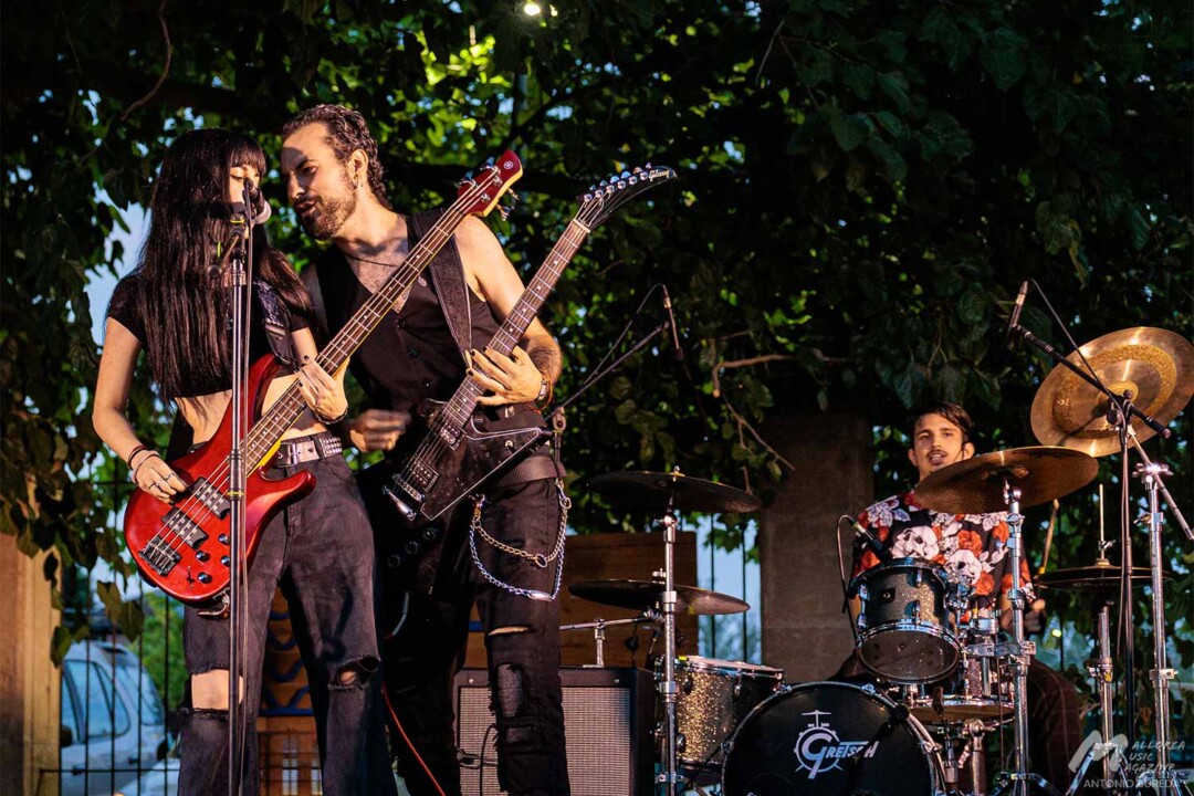 Han entrat a robar a n'es casal Vol. V · Mallorca Music Magazine