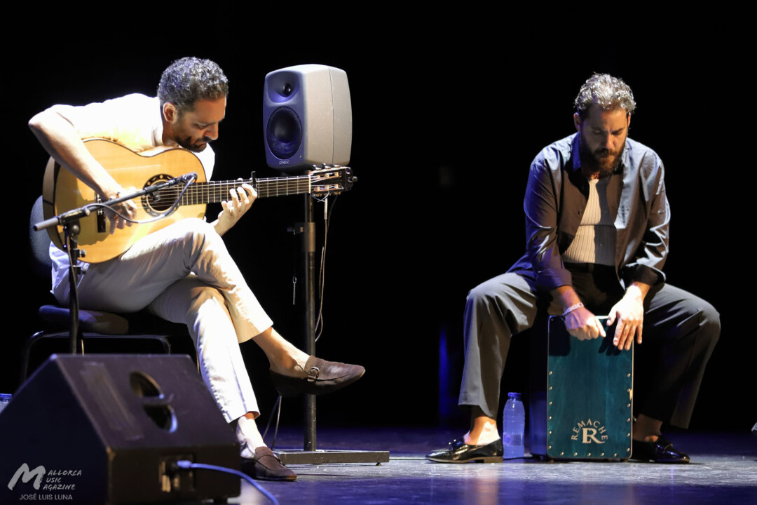 Israel Fernández en el Teatre Principal de Palma (Mallorca Live Nights) - Mallorca Music Magazine