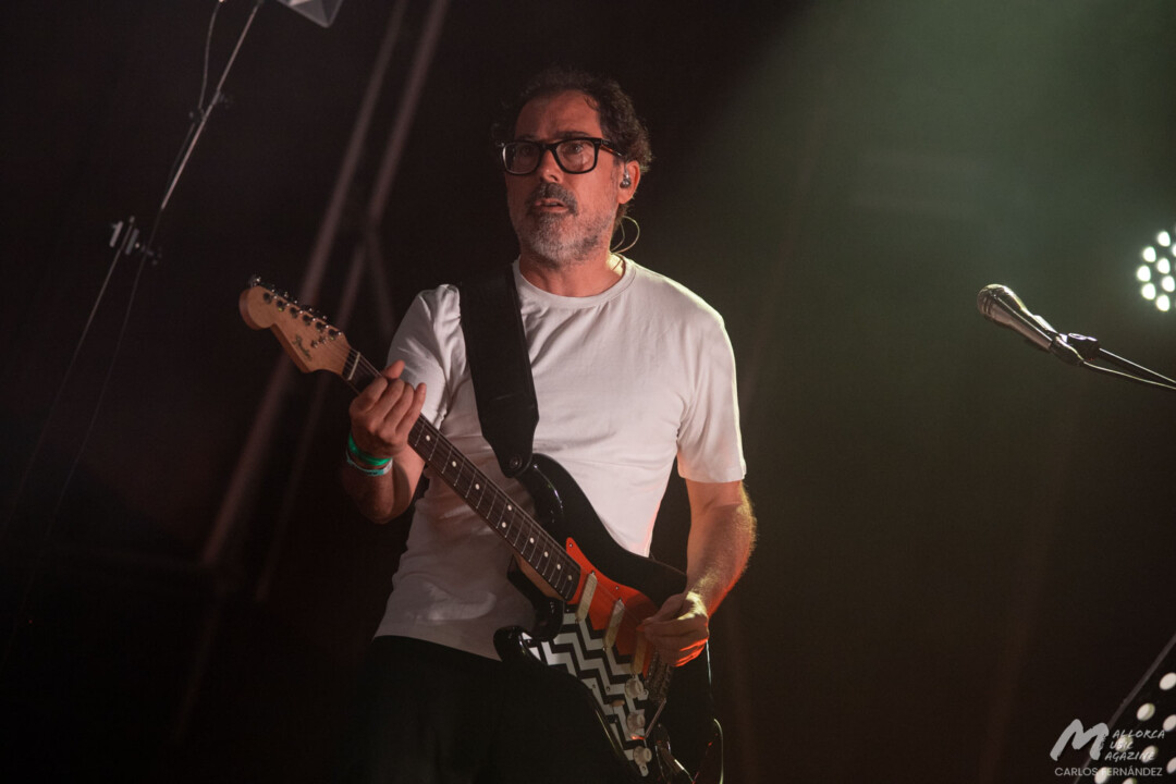 Iván Ferreiro + Talleres Molina en Es Jardí · Mallorca Music Magazine