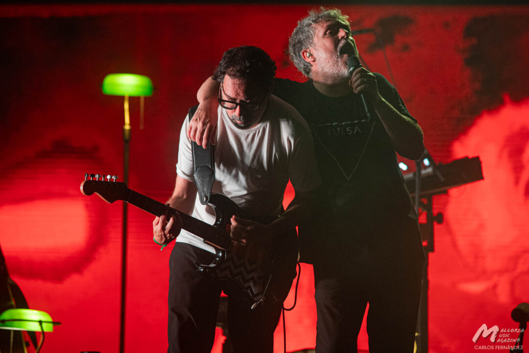 Iván Ferreiro + Talleres Molina en Es Jardí · Mallorca Music Magazine