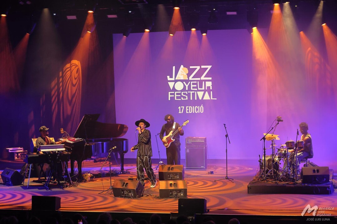 José James en Trui Teatre (Jazz Voyeur Festival 2024) - Mallorca Music Magazine