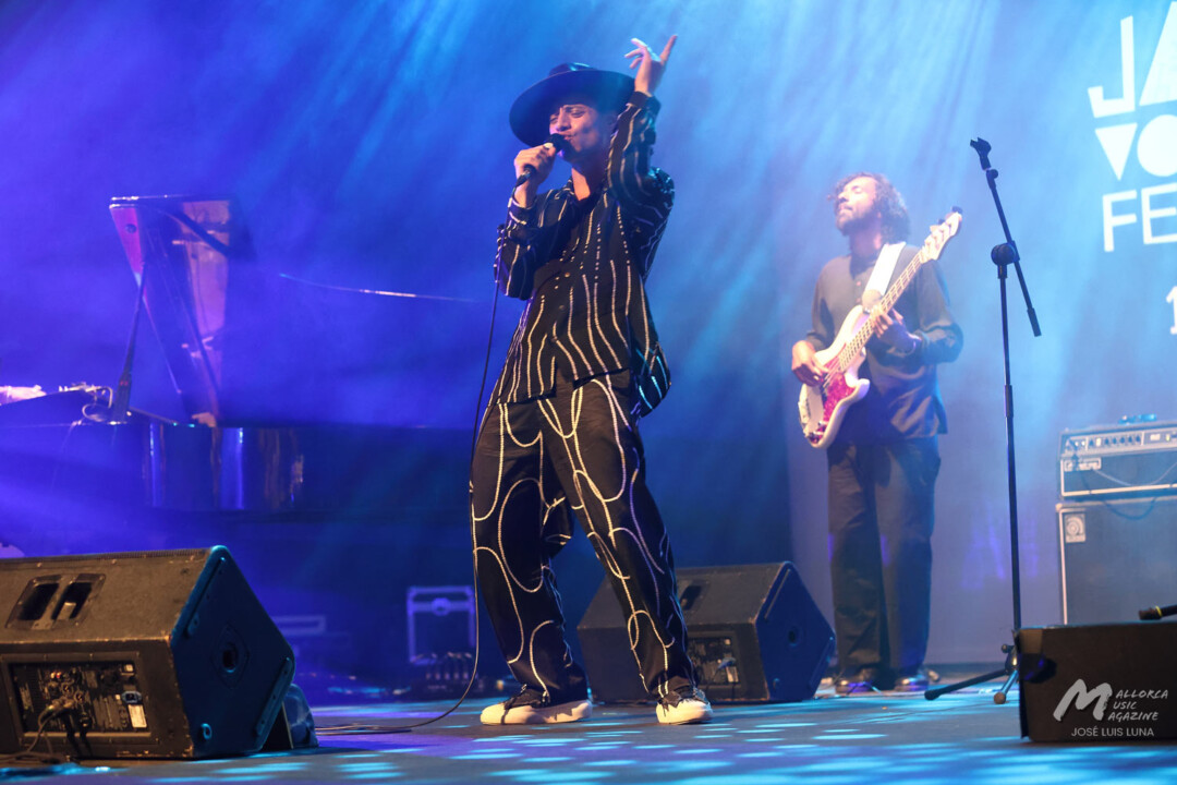José James en Trui Teatre (Jazz Voyeur Festival 2024) - José James e Yves Fernández - Mallorca Music Magazine