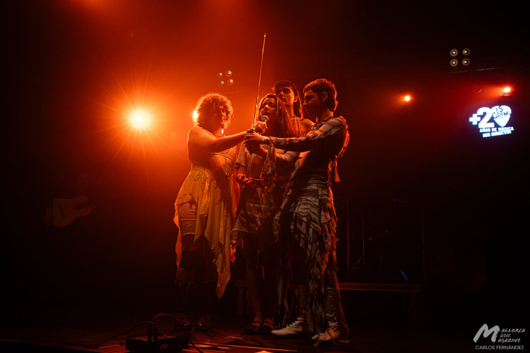 Fades & Júlia Colom en Es Gremi · Mallorca Music Magazine