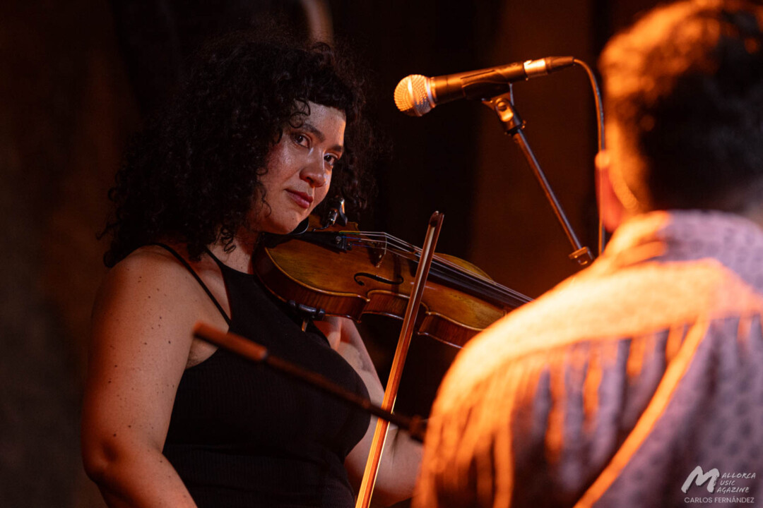 Karmento en La lluna en vers Montuïri · Mallorca Music Magazine