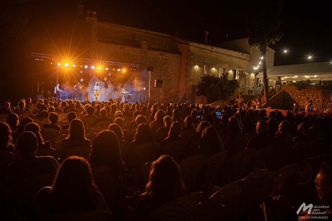 Karmento en La lluna en vers Montuïri · Mallorca Music Magazine