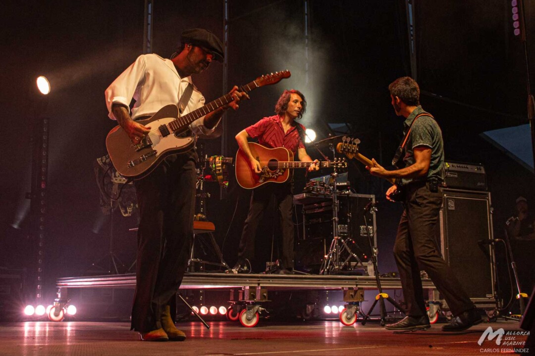 Miss Caffeina + Sidecars + Komodo García en Es Jardí · Mallorca Music Magazine