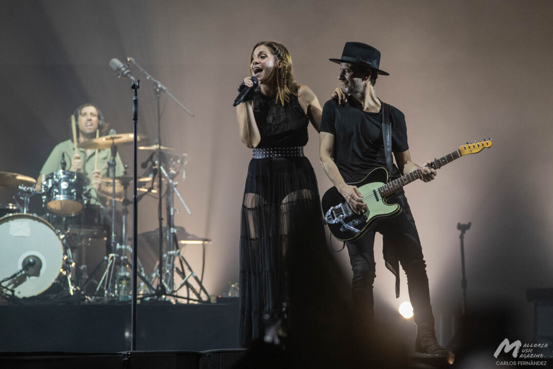 La Oreja de Van Gogh en Es Jardí - Haritz Garde, Leire Martínez y Pablo Benegas - Mallorca Music Magazine