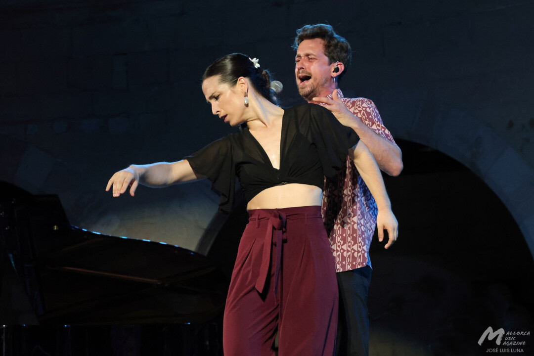 Los Aurora en Bellver (SonsDeNit) - Marina Paje y Pere Martínez - Mallorca Music Magazine